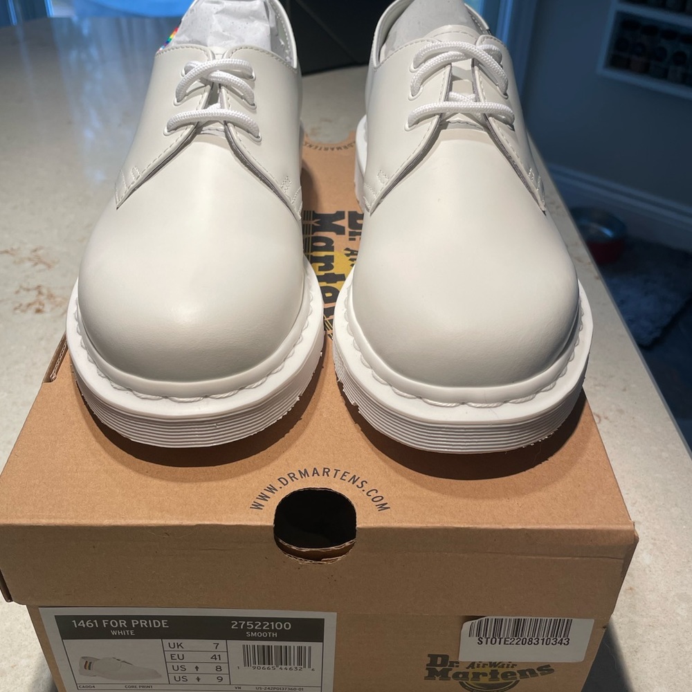 NEW Dr Martens 1461 White Leather Pride Core Shoes Ladies 9 Men 8 - Picture 2 of 10